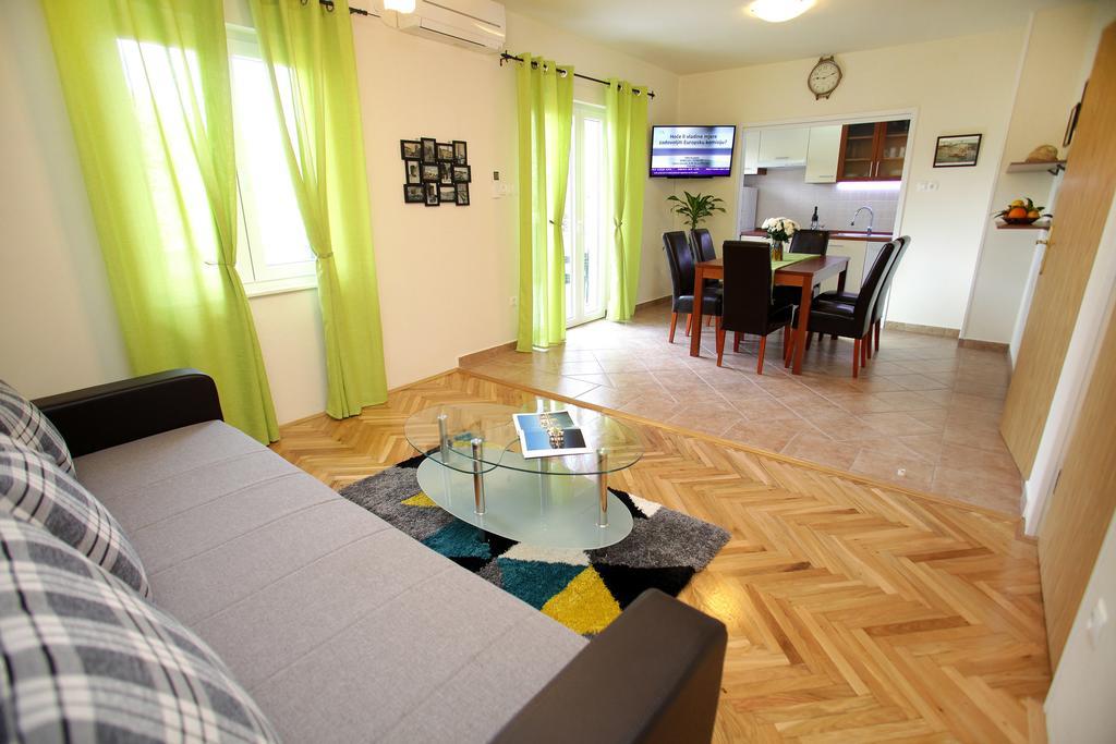 Apartment Biocic Trogir Bilik gambar