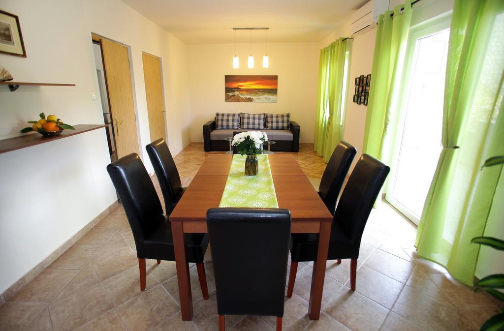 Apartment Biocic Trogir Bilik gambar