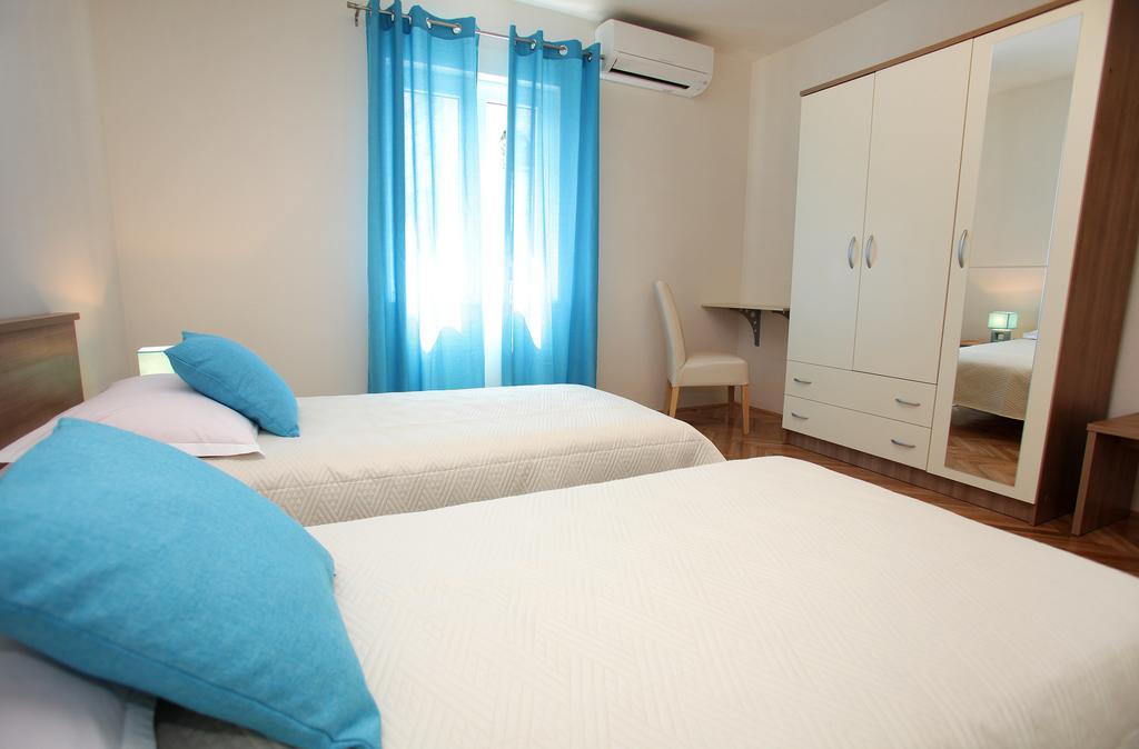 Apartment Biocic Trogir Bilik gambar